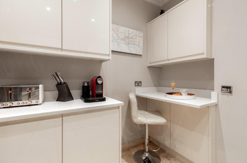 Revamped & Luxxe For Covent Garden Lovers! Adorable City Home For Families & Friends Londyn Zewnętrze zdjęcie