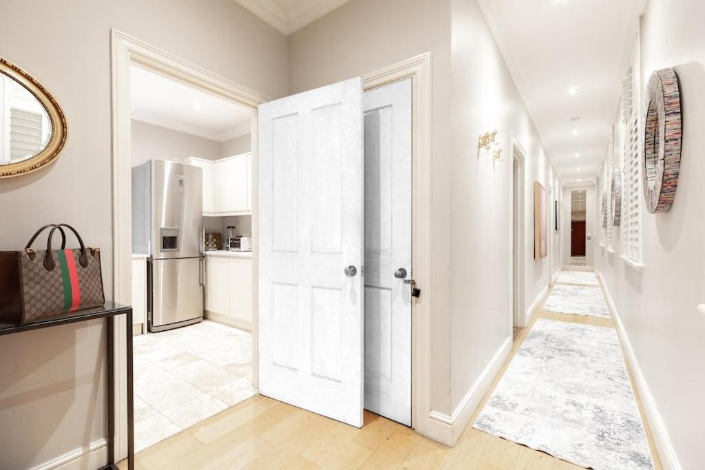 Revamped & Luxxe For Covent Garden Lovers! Adorable City Home For Families & Friends Londyn Zewnętrze zdjęcie